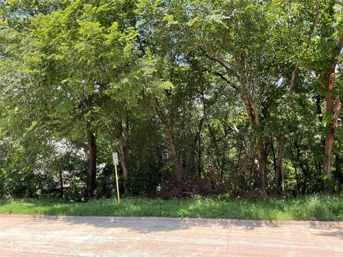 41 Wyndmere Dr, Desoto, TX, 75115 | Card Image