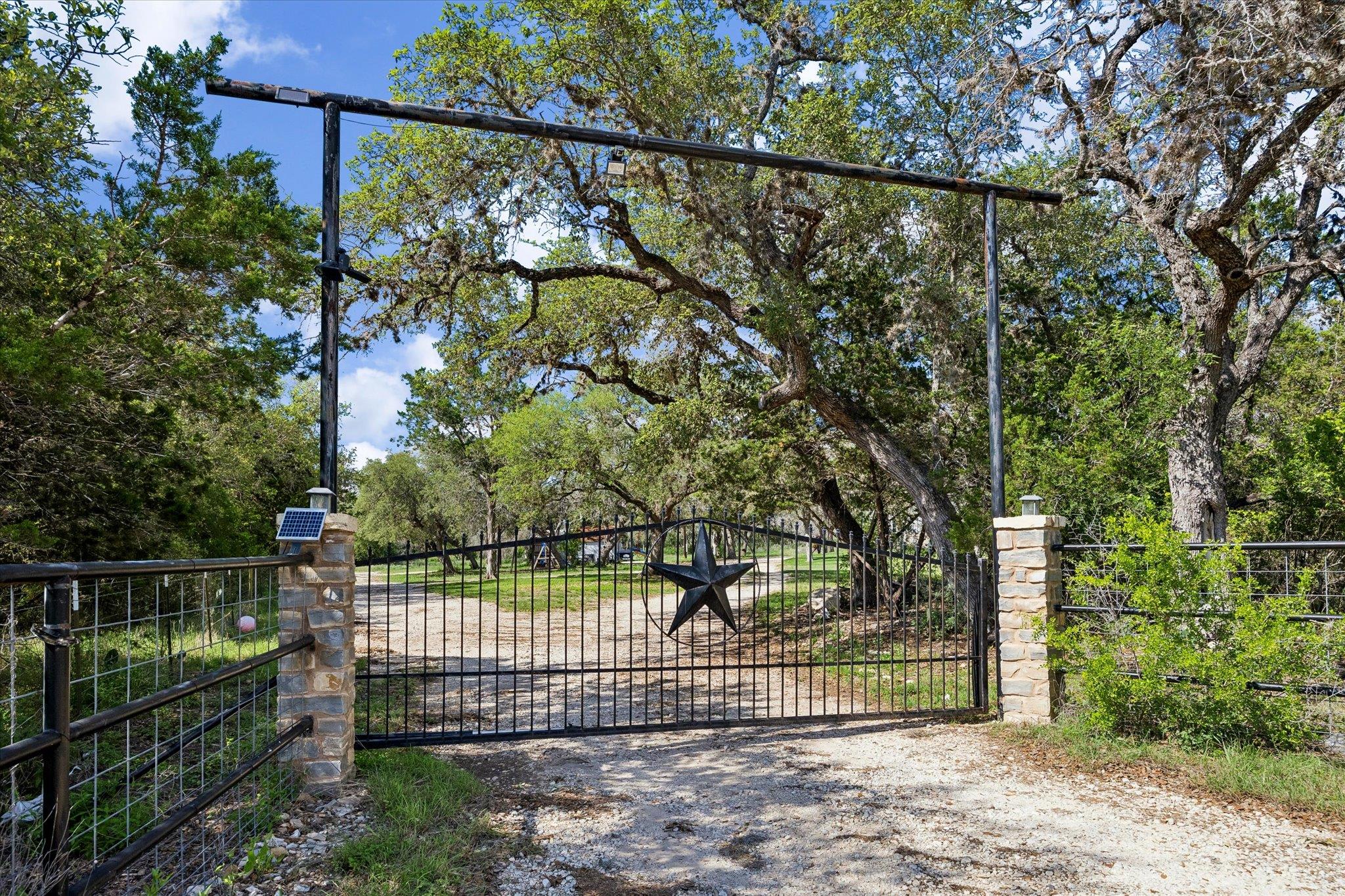 Residential in Hondo 4