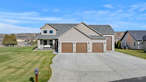 324 Clear Lake Ln, Buhl, ID, 83316 | Card Image