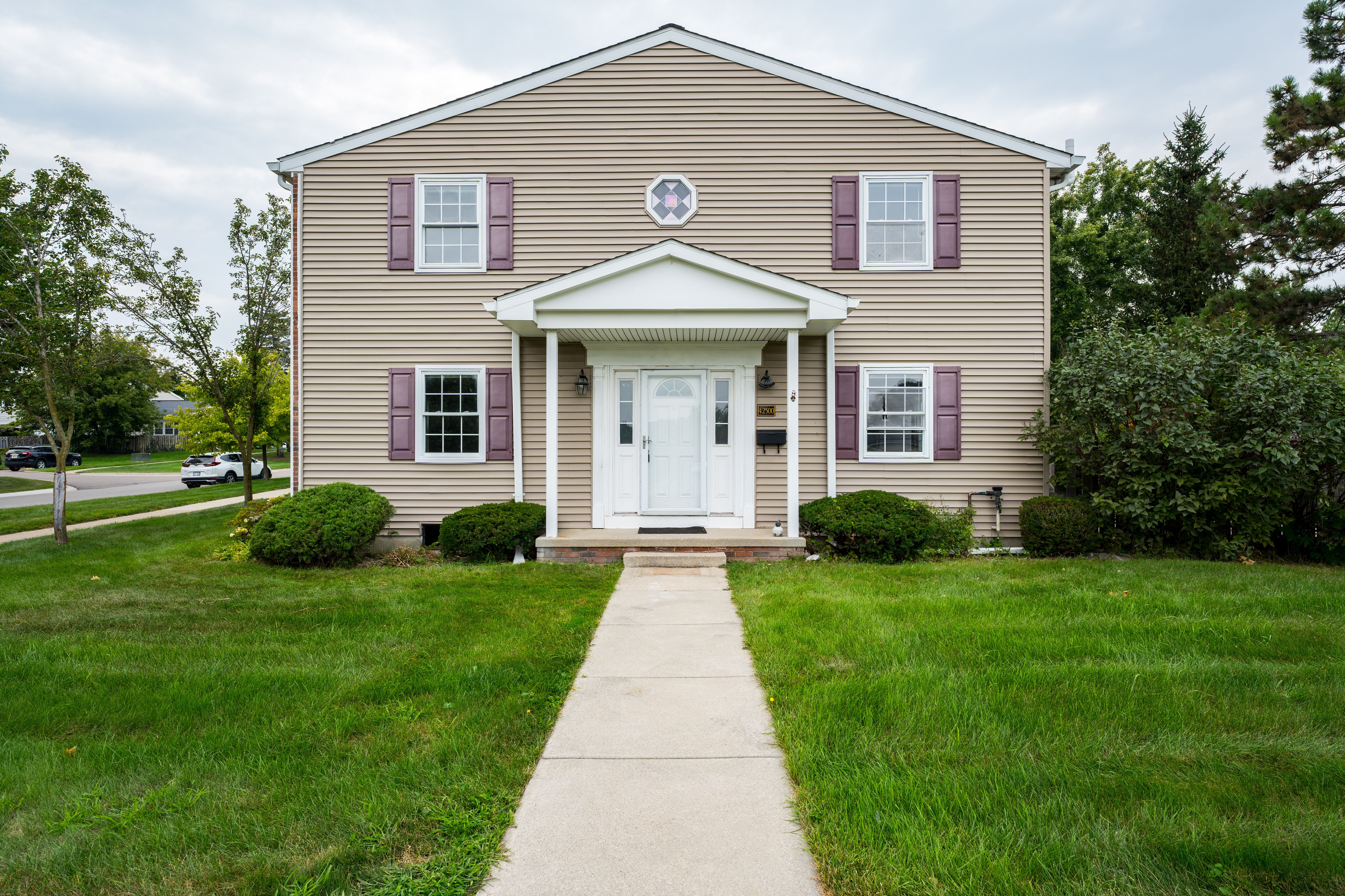 Lake Success Dr, Northville, MI 48167