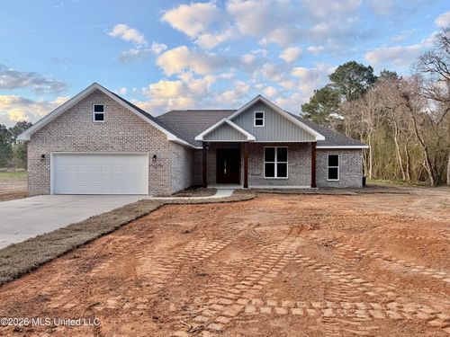 7015 Whites Farm Road, Lucedale, MS, 39452 | Card Image