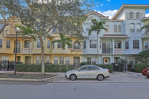 2425 San Pietro Cir, Palm Beach Gardens, FL, 33410-2970 | Card Image