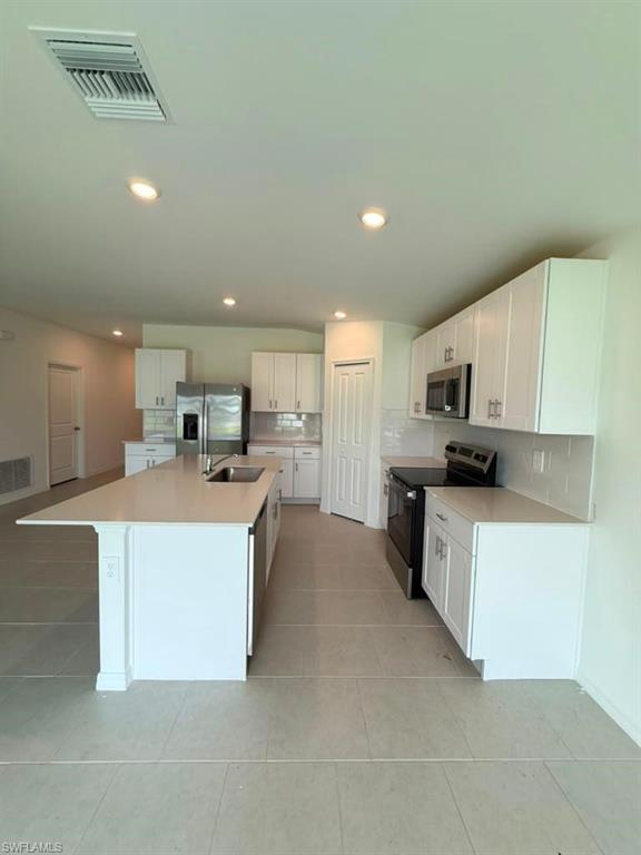 Residential Lease in NORTH FORT MYERS 4