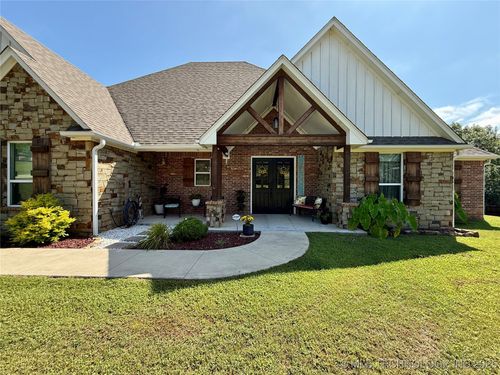 18040 County Road 1558, Ada, OK, 74820-1402 | Card Image