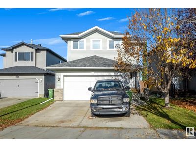 4810 34 Ave, House other with 3 bedrooms, 4 bathrooms and null parking in Beaumont AB | Image 2