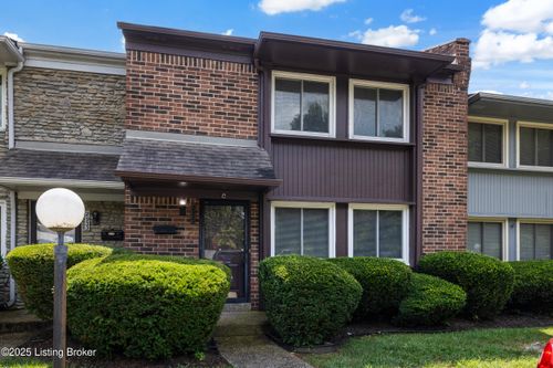 2935 Six Mile Ln, Louisville, KY, 40220-3406 | Card Image