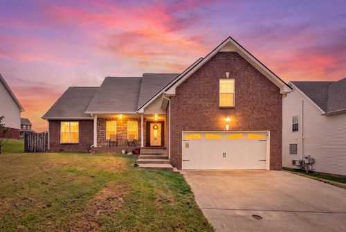 1809 Patricia Dr, Clarksville, TN, 37040-6756 | Card Image