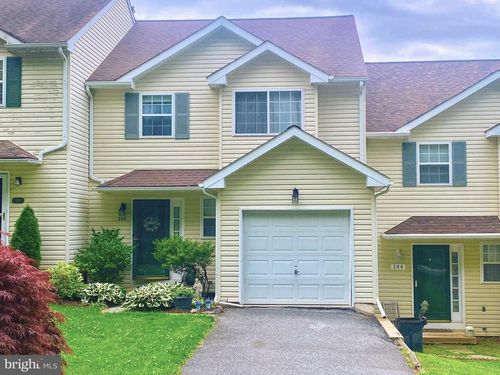 146 Beacon St, Coatesville, PA, 19320-5935 | Card Image