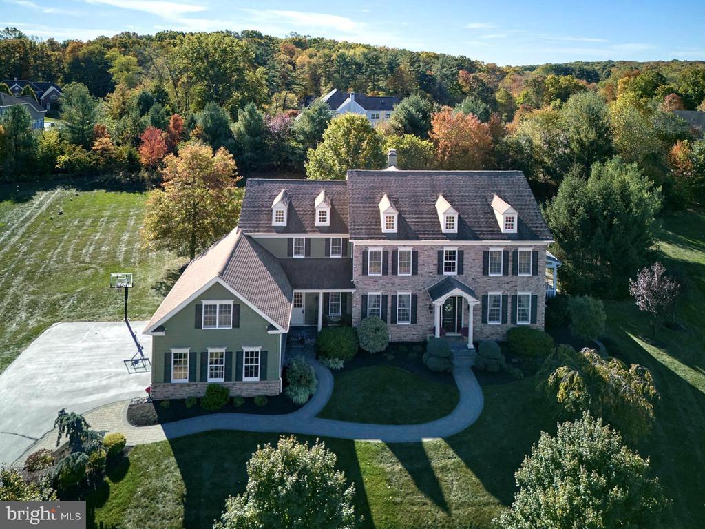 Kent Dr, Doylestown, PA 18902