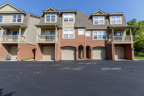 3057 Barclay Way, Ann Arbor, MI, 48105-9464 | Card Image