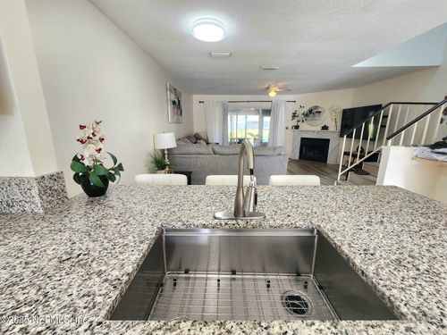 1105-7701 Baymeadows Cir W, JACKSONVILLE, FL, 32256-7794 | Card Image