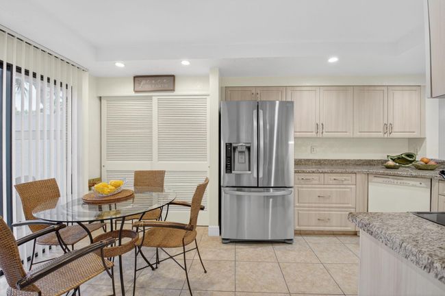 APT-8002 - 16000 Loch Katrine Trl, Condo with 2 bedrooms, 2 bathrooms and null parking in Delray Beach FL | Image 9