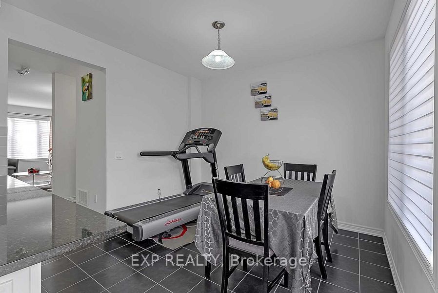 Residential in East Gwillimbury 5
