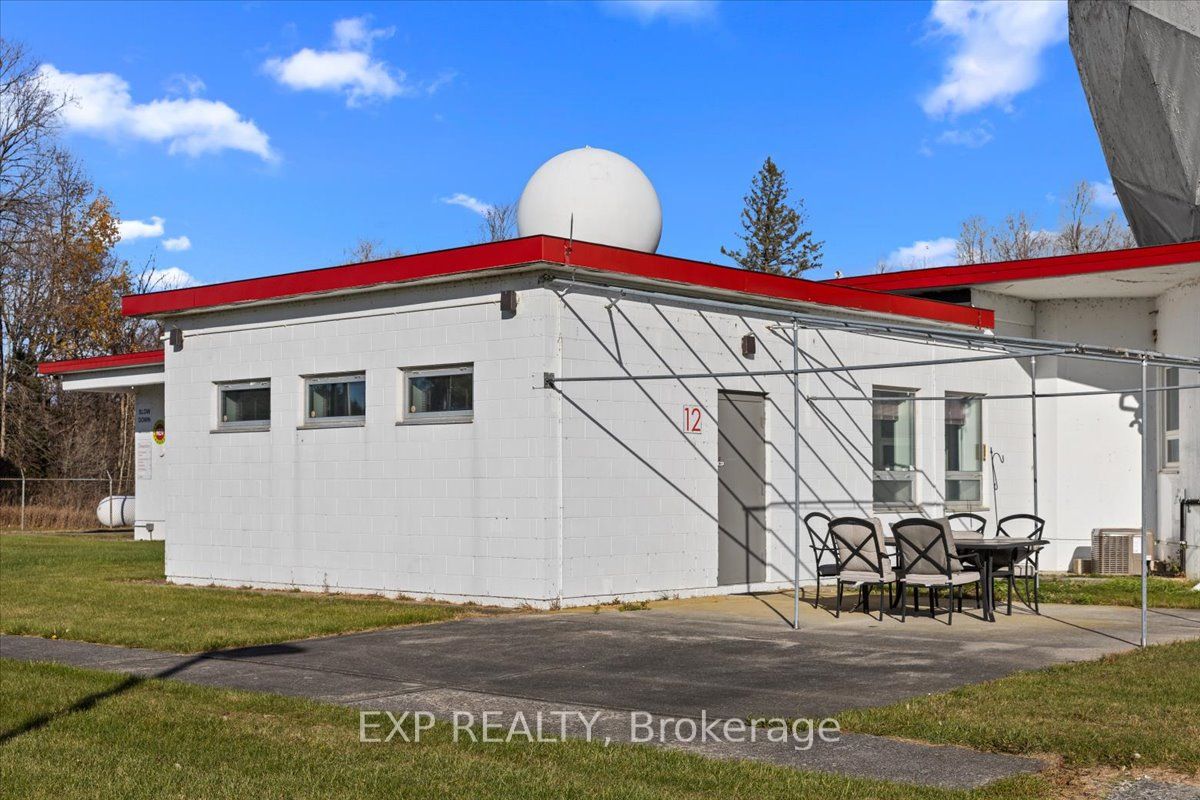 Commercial Lease in Carp - Huntley Ward 2