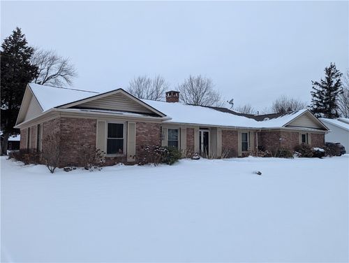 105 Woodland Ave, Medina, NY, 14103-1043 | Card Image