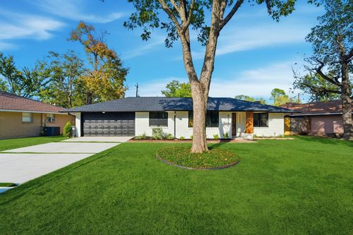 8810 Theysen Dr, Houston, TX, 77080-3021 | Card Image