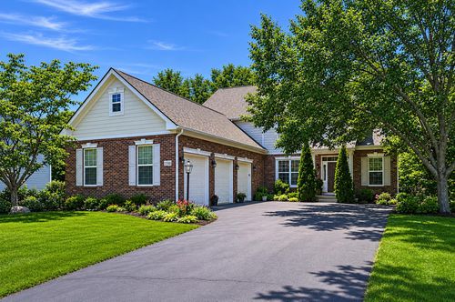 8582 Maple Leaf Ct, Powell, OH, 43065-7230 | Card Image