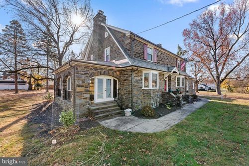 83 Egypt Rd, JEFFERSONVILLE, PA, 19403-3001 | Card Image