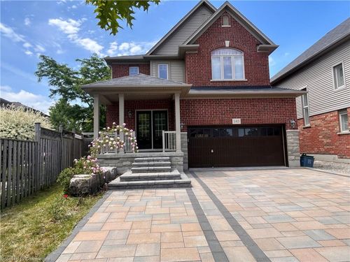 145 Redtail St, Kitchener, ON, N2K4J5 | Card Image