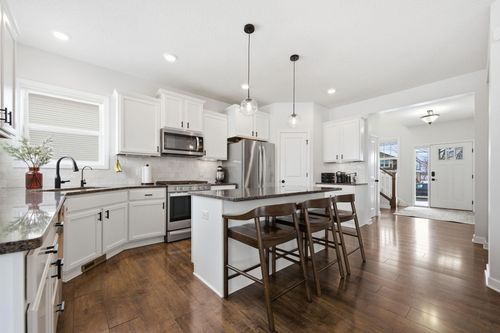 7017 Martin Farms Ave Ne, Elk River, MN, 55330-5099 | Card Image