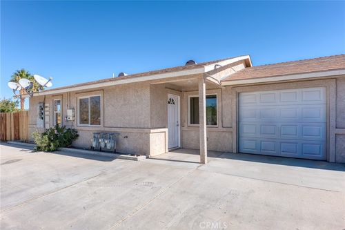 61859 Desert Air Rd, Joshua Tree, CA, 92252-2589 | Card Image