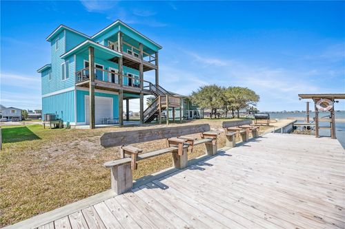 125 Lakeview Rd, Rockport, TX, 78382-9517 | Card Image