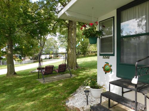 5246 W Warren Ave, Silver Lake, IN, 46982-8934 | Card Image