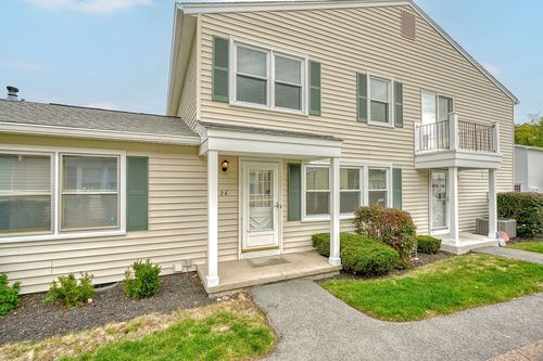 26 Arrowhead Way S, Fairport, NY, 14450-3306 | Card Image