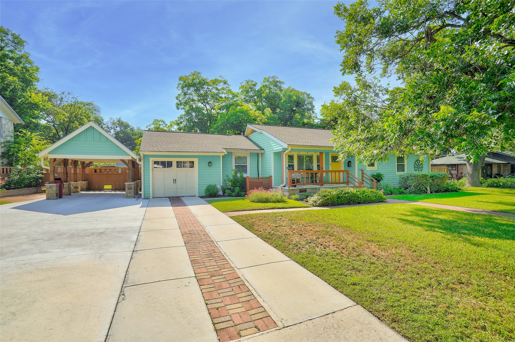 Laurel St, Georgetown, TX 78626