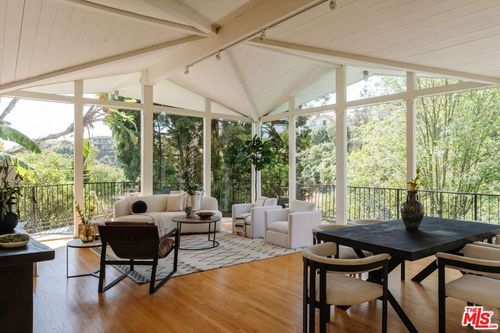 7229 Senalda Rd, LOS ANGELES, CA, 90068-2653 | Card Image