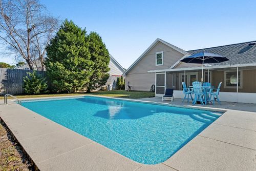 155 Long Pointe Dr, Mary Esther, FL, 32569-1389 | Card Image