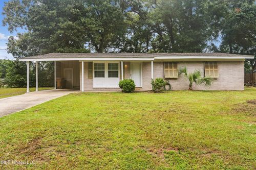 2160 Driftwood Dr, Biloxi, MS, 39531-3025 | Card Image