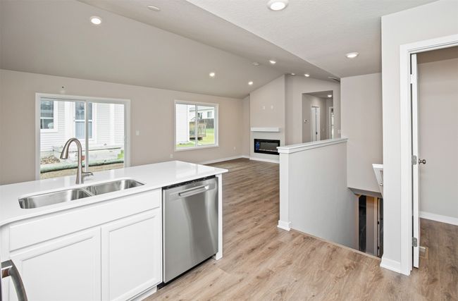 815 Linden St, Condo with 3 bedrooms, 3 bathrooms and null parking in Carlisle IA | Image 11