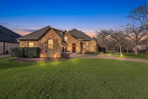 2717 S Shady Ln, Arlington, TX, 76001-7741 | Card Image