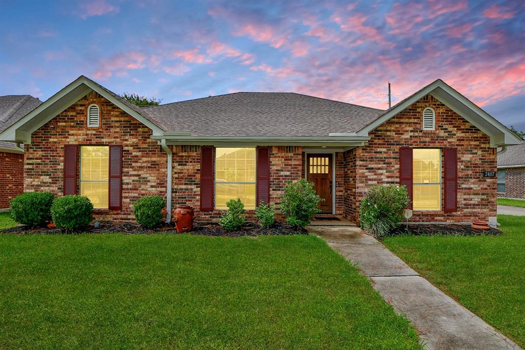 Saddlebred Ln, Manvel, TX 77578