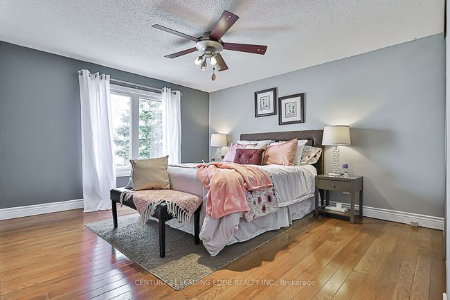 724 Barnes Cres, House other with 5 bedrooms, 4 bathrooms and 6 parking in Oshawa ON | Image 27