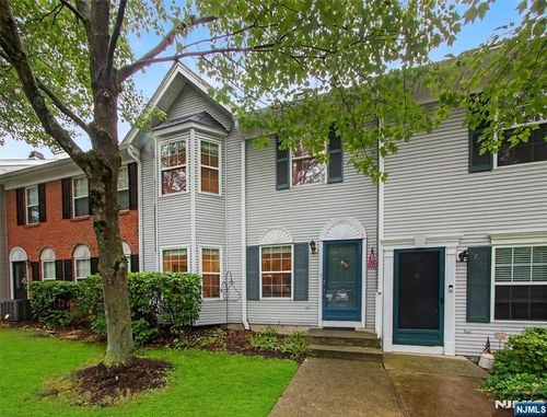 2115 Henry Ct, Mahwah, NJ, 07430-3807 | Card Image
