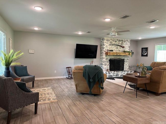 9 Whispering Dr, House other with 3 bedrooms, 2 bathrooms and null parking in Alexander AR | Image 9