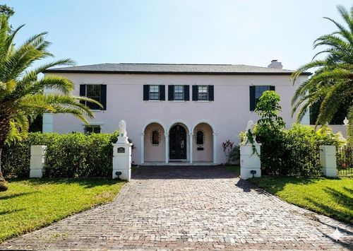 411 72nd St S, St Petersburg, FL, 33707-1236 | Card Image