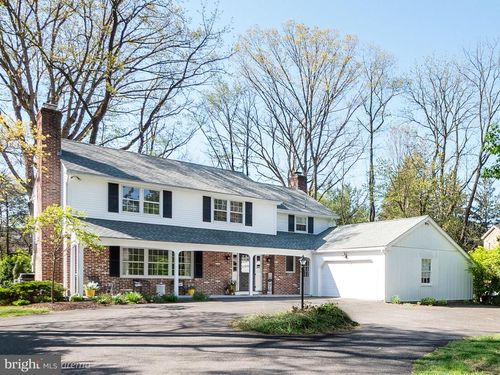 3856 Maulfair Pl, Allentown, PA, 18103-9665 | Card Image