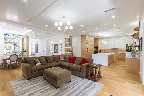 307 Cutler St, Coquitlam, BC, V3K5C1 | Card Image
