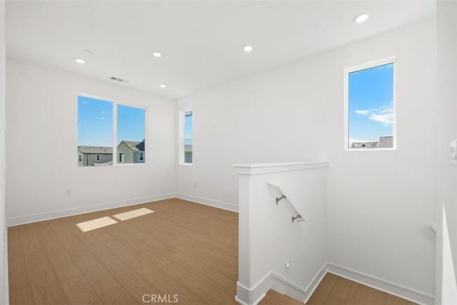 125 Seep, Condo with 4 bedrooms, 4 bathrooms and 2 parking in Irvine CA | Image 24