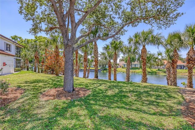 APT-13 - 6121 Se Landing Way, Condo with 3 bedrooms, 2 bathrooms and null parking in Stuart FL | Image 5