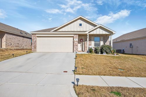 1477 Yachtclub Dr, Azle, TX, 76020-4878 | Card Image