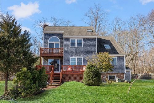 1059 E Shore Rd, Jamestown, RI, 02835-2016 | Card Image
