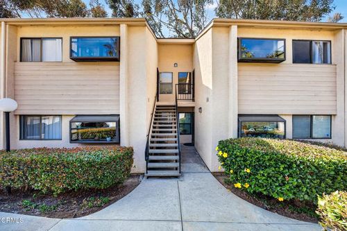 c40-747 Seneca St, Ventura, CA, 93001-4449 | Card Image
