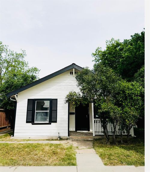 2117 E Washington Street, Stockton, CA, 95205 | Card Image