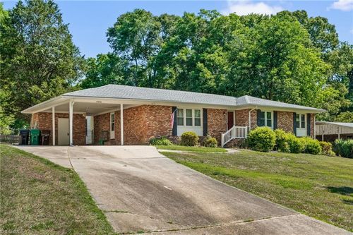 3908 Beverly Hills Drive, High Point, NC, 27265 | Card Image