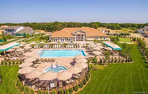 94 Lakeside Ct, Shirley, NY, 11967-3640 | Card Image