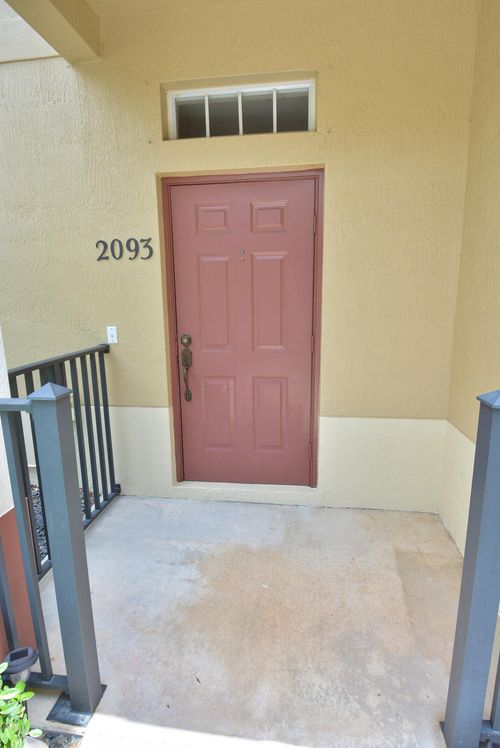 2093 Se Fern Park Dr, Port St. Lucie, FL, 34952-8005 | Card Image